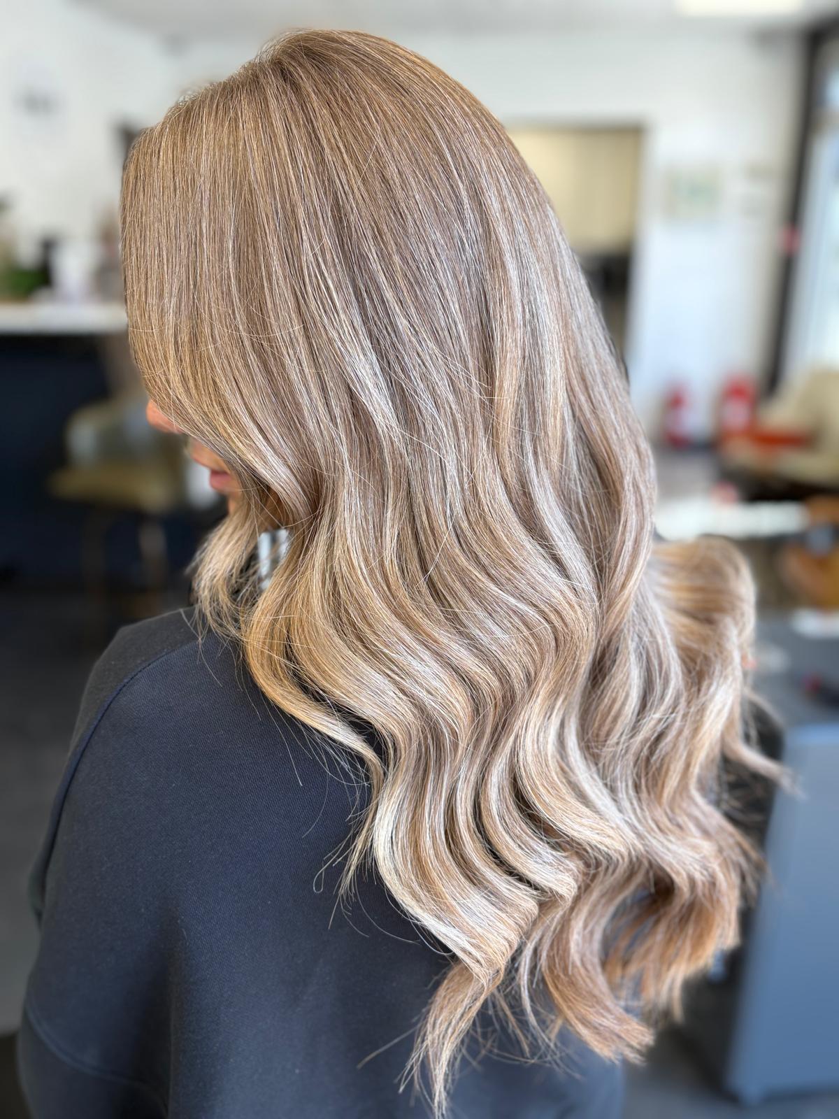 Hairstyle by Unit G
