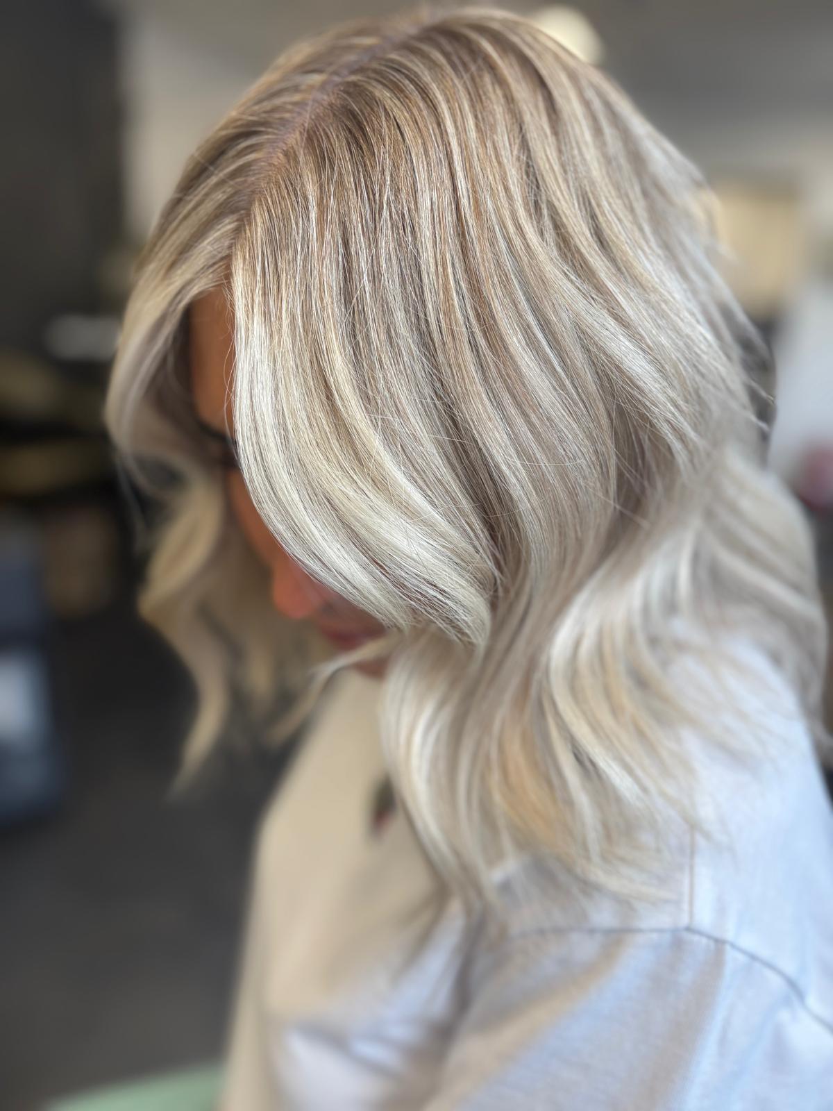 Hairstyle by Unit G