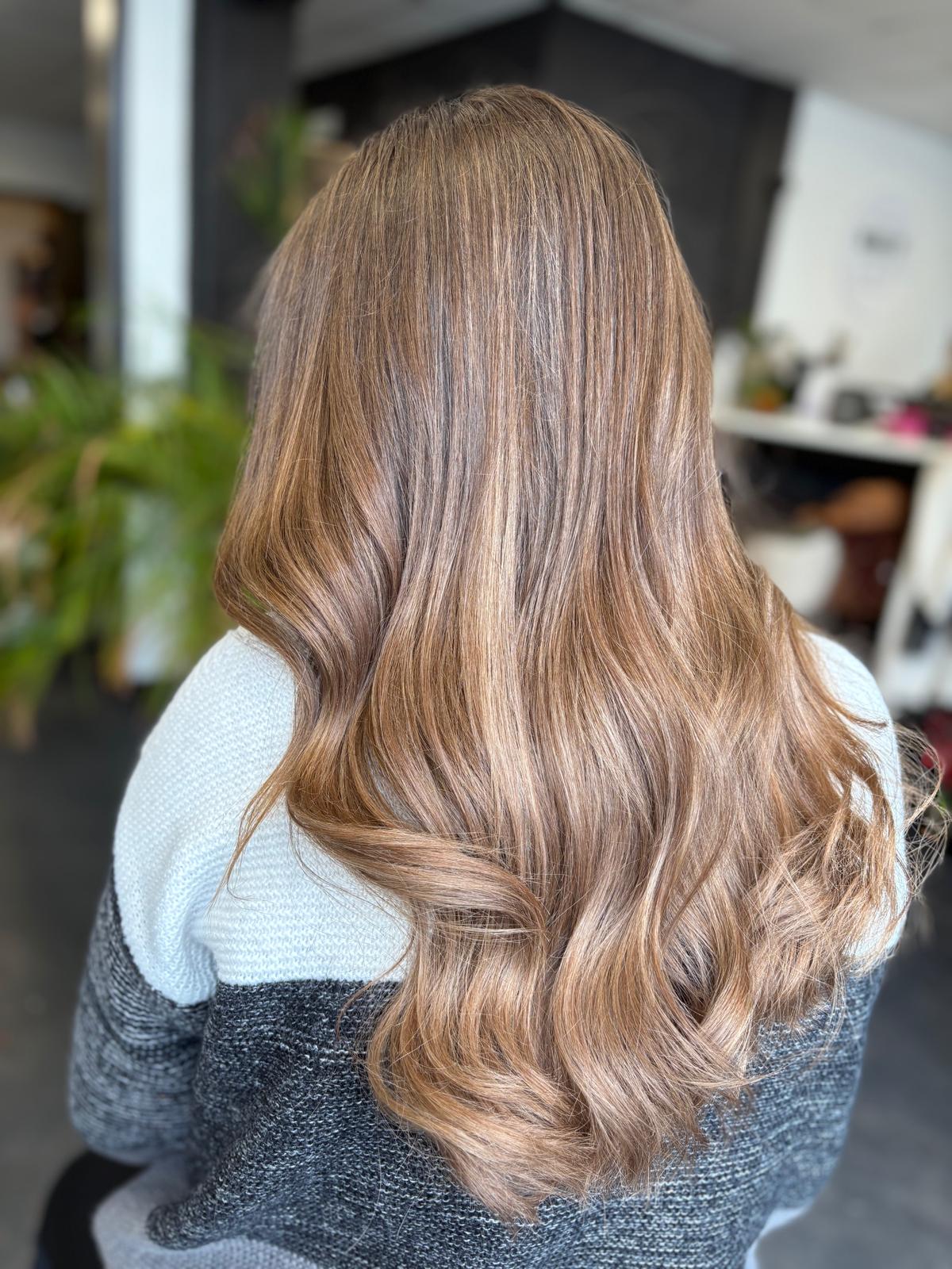 Hairstyle by Unit G