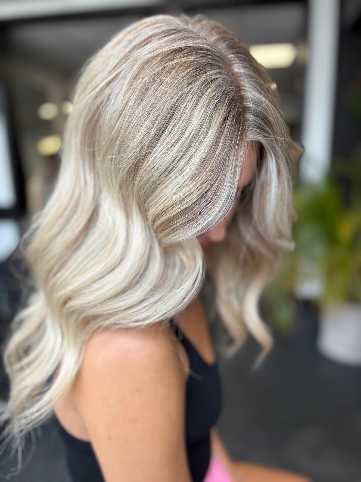 Hairstyle by Unit G